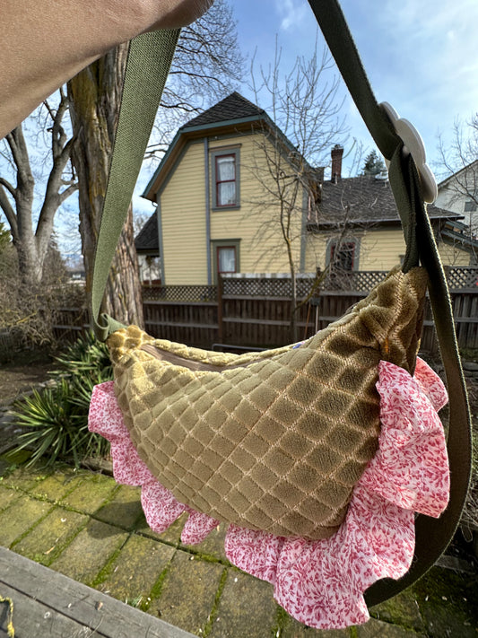 Petite Lune (w/ruffle)