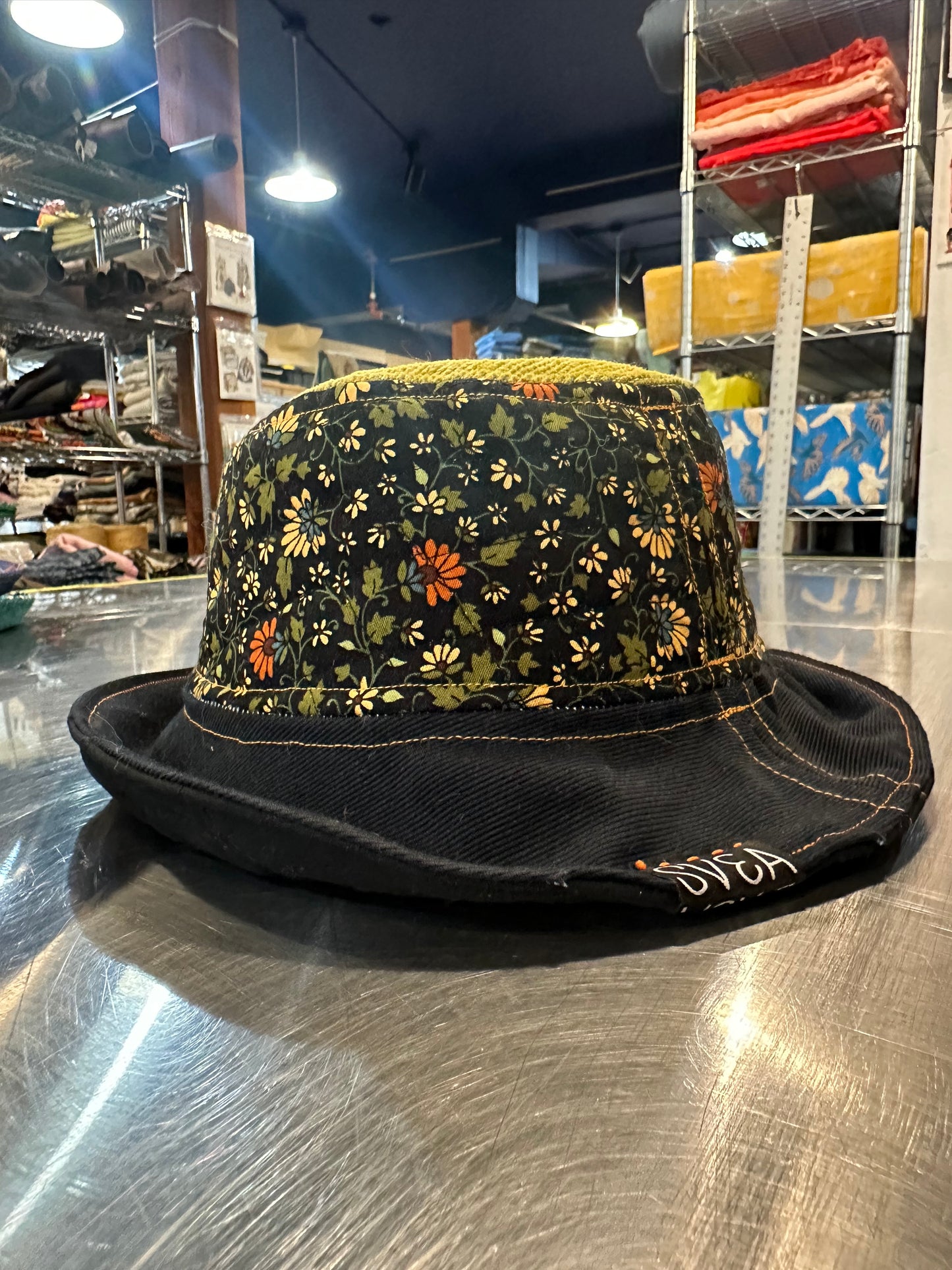 SMALL//21" ~ BUCKET HAT