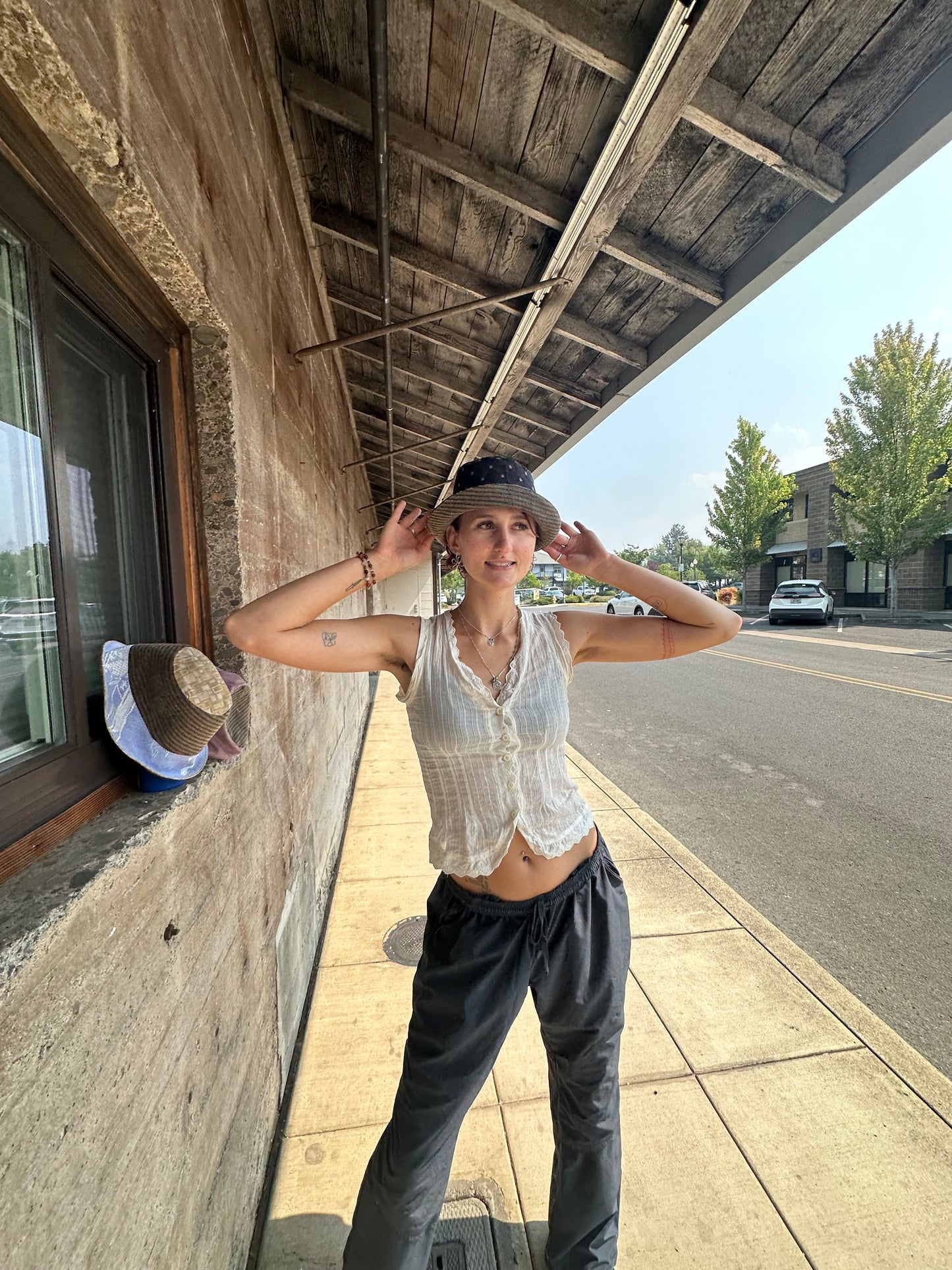 SMALL//21" ~ BUCKET HAT