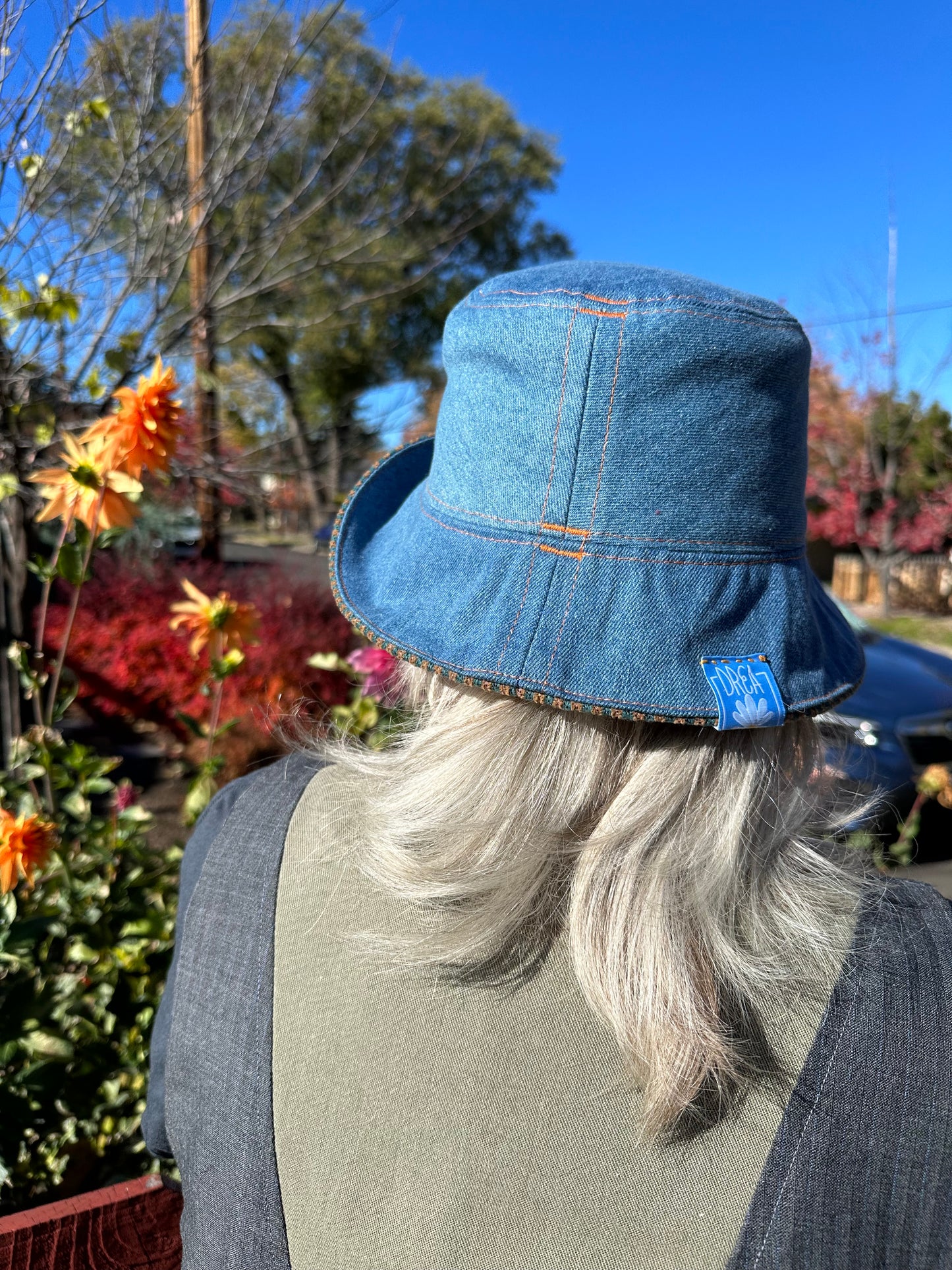MEDIUM//22"~ BUCKET HAT