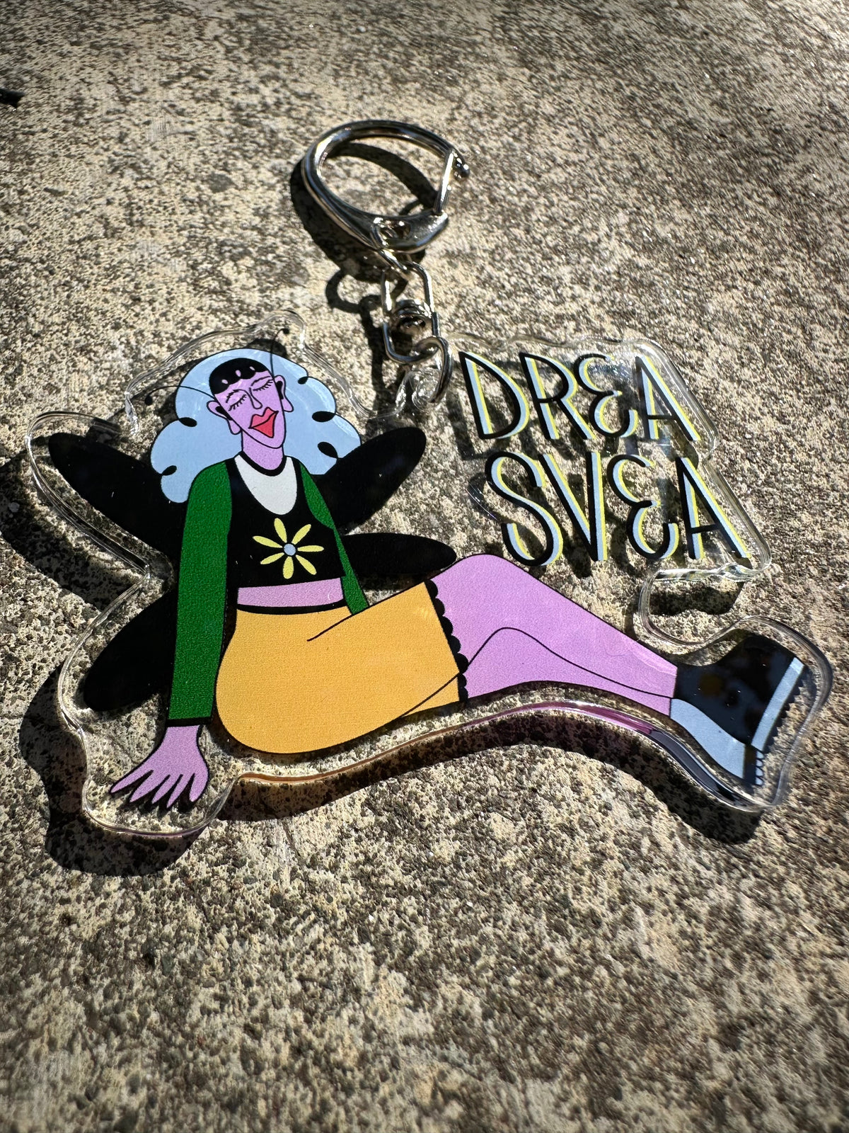 Flutterby Girl ✧ Drea Svea Acrylic Keychain ♡