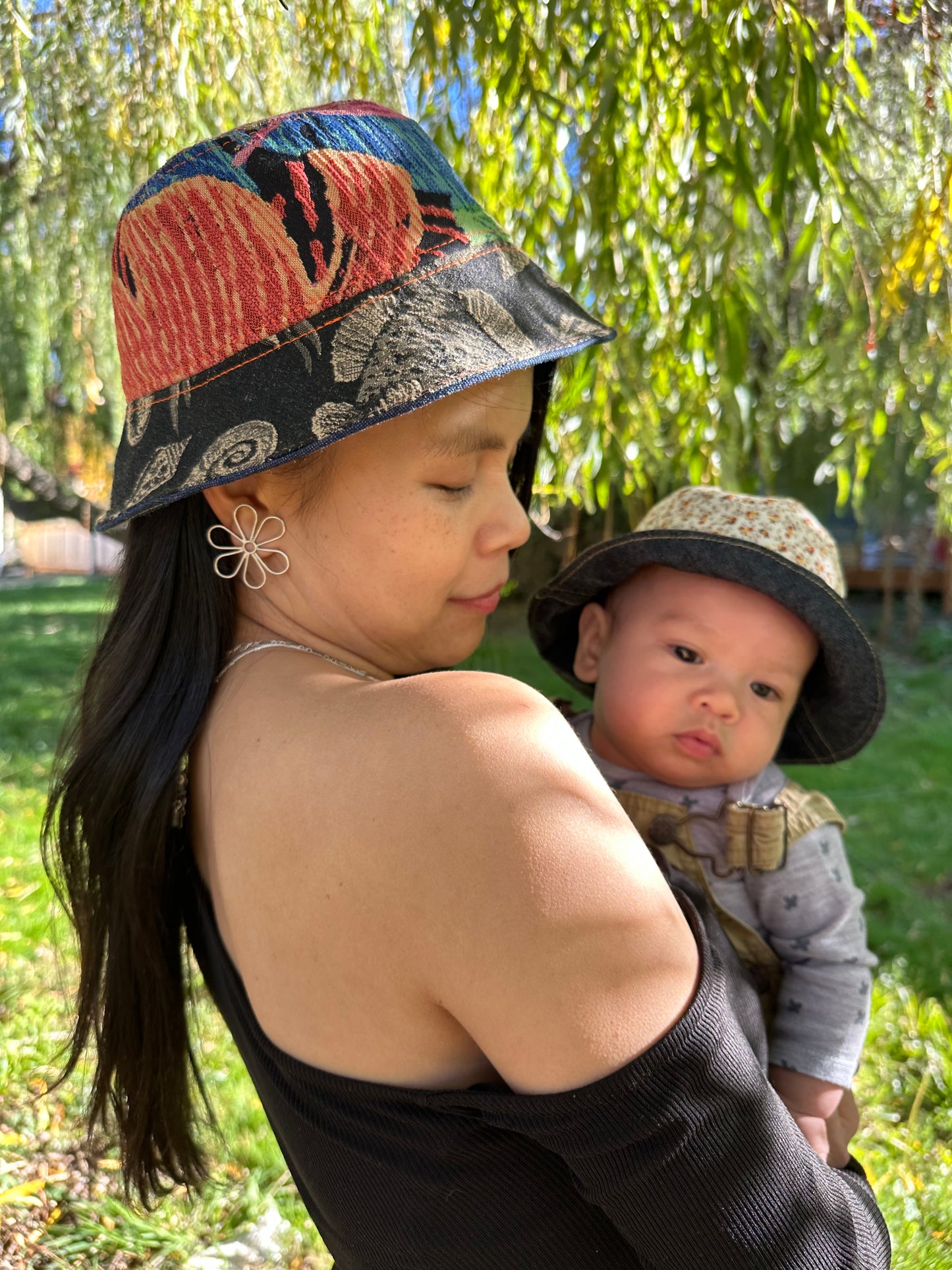 SMALL//21"~ BUCKET HAT