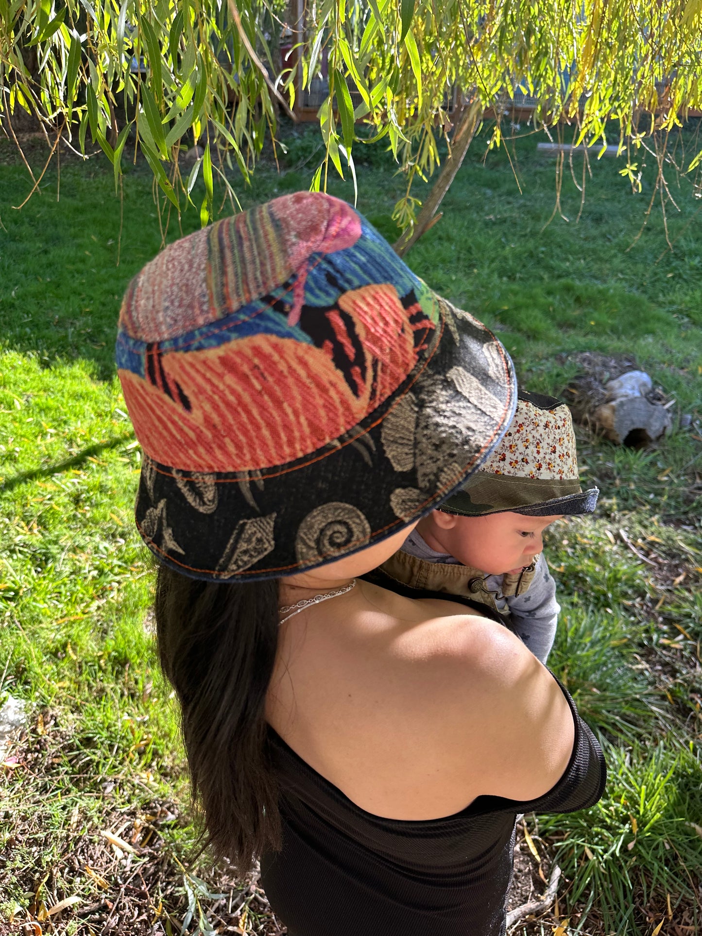 SMALL//21"~ BUCKET HAT