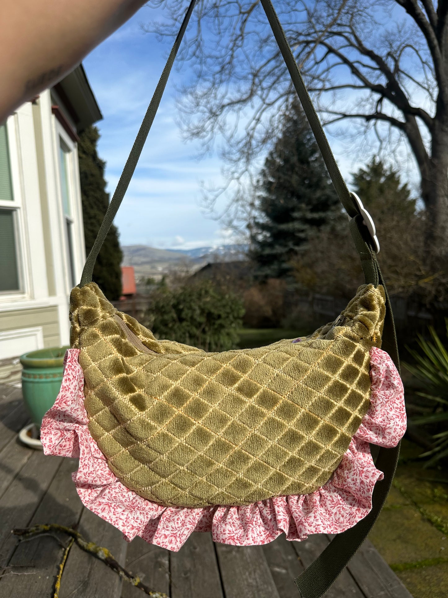 Petite Lune (w/ruffle)