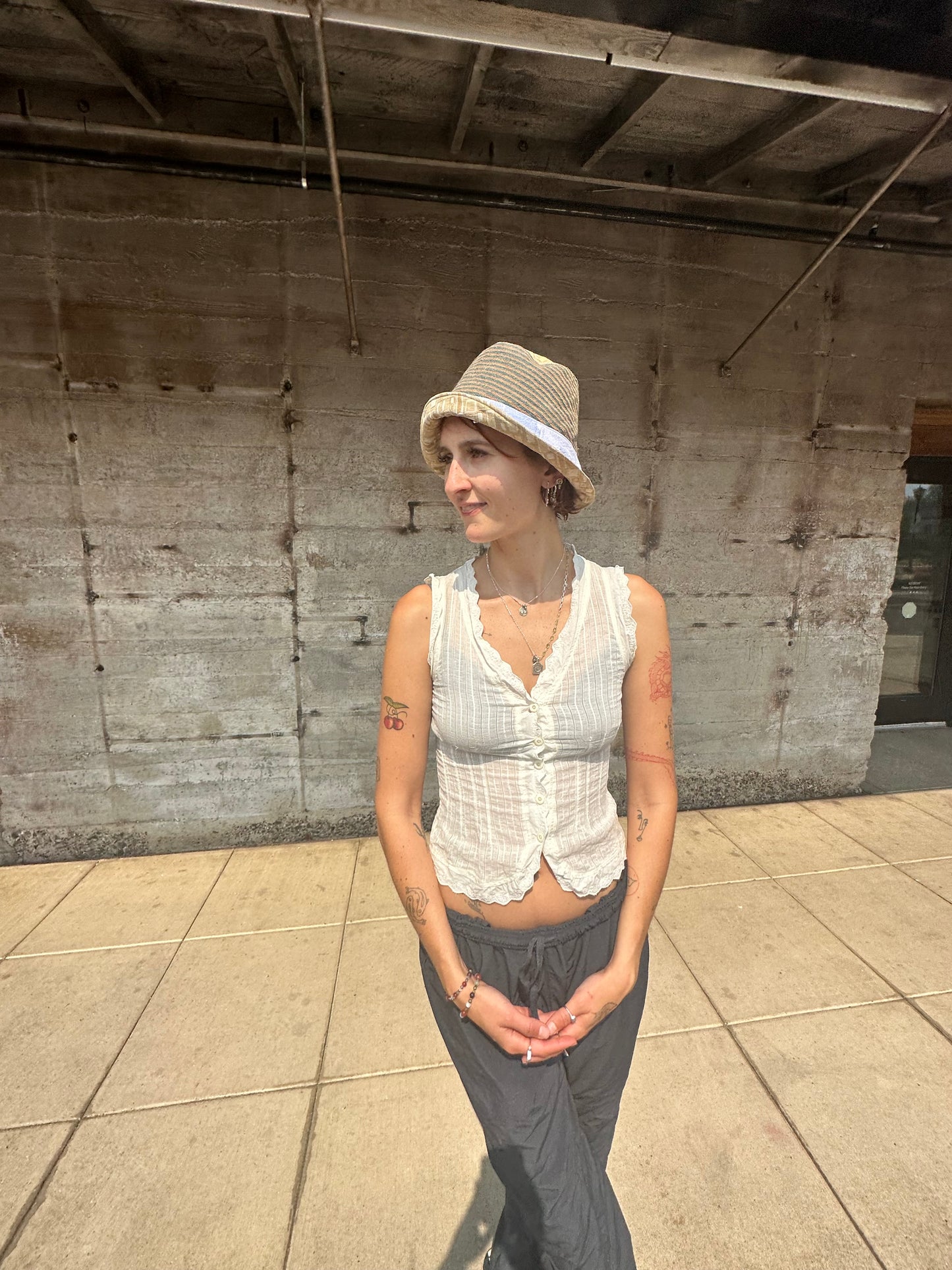 SMALL//21" ~ BUCKET HAT