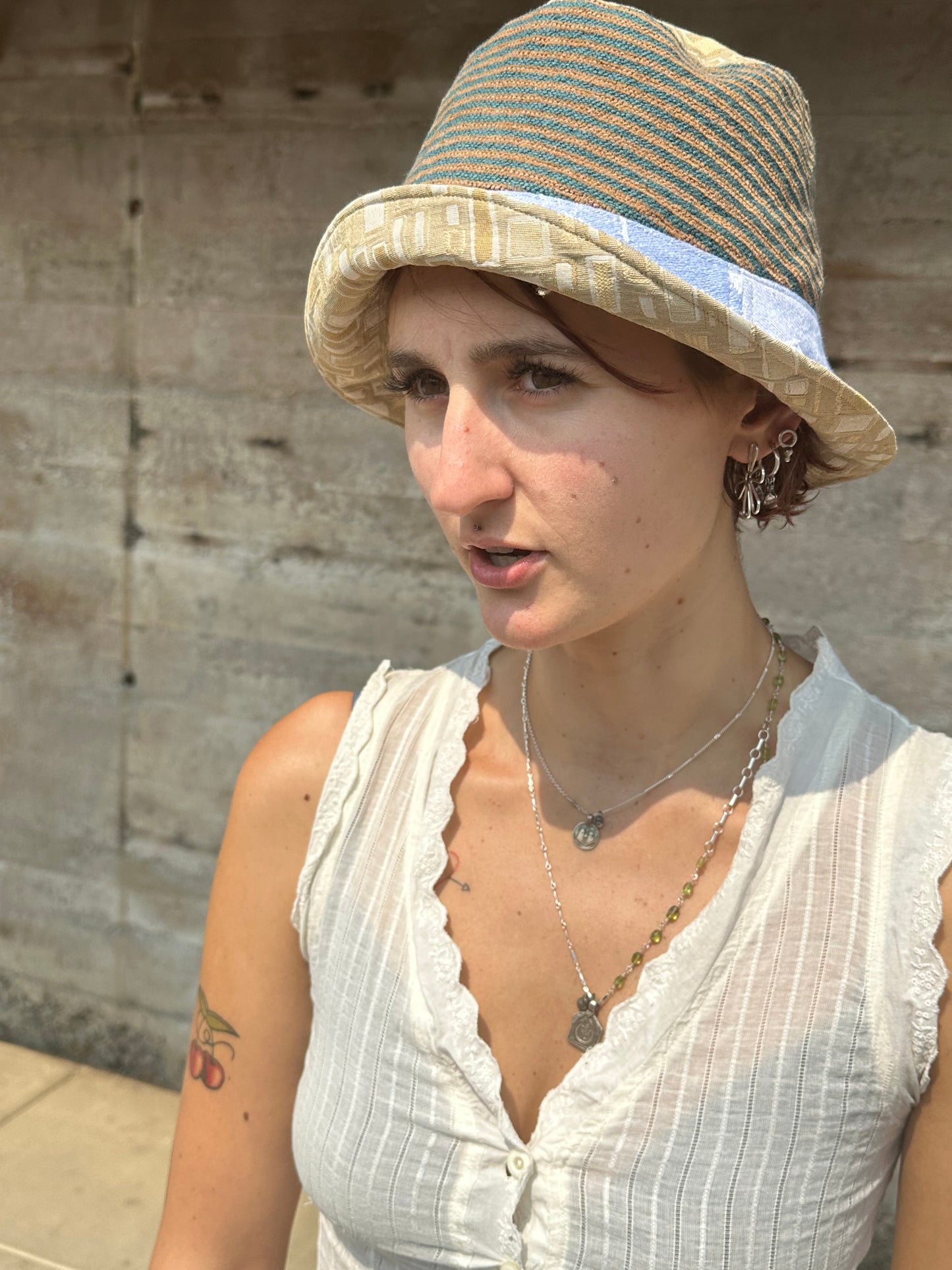 SMALL//21" ~ BUCKET HAT
