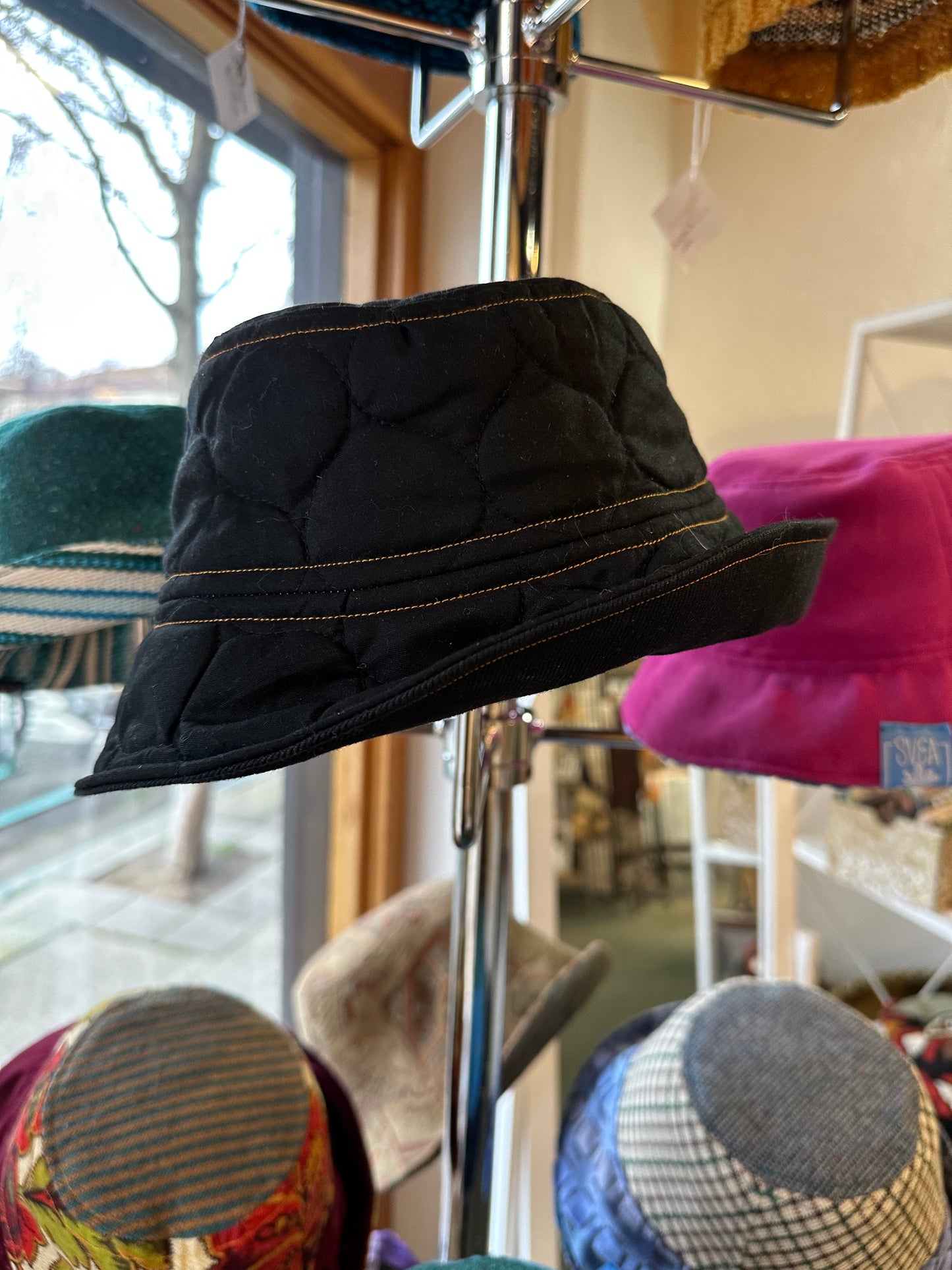 SMALL//21" ~ BUCKET HAT