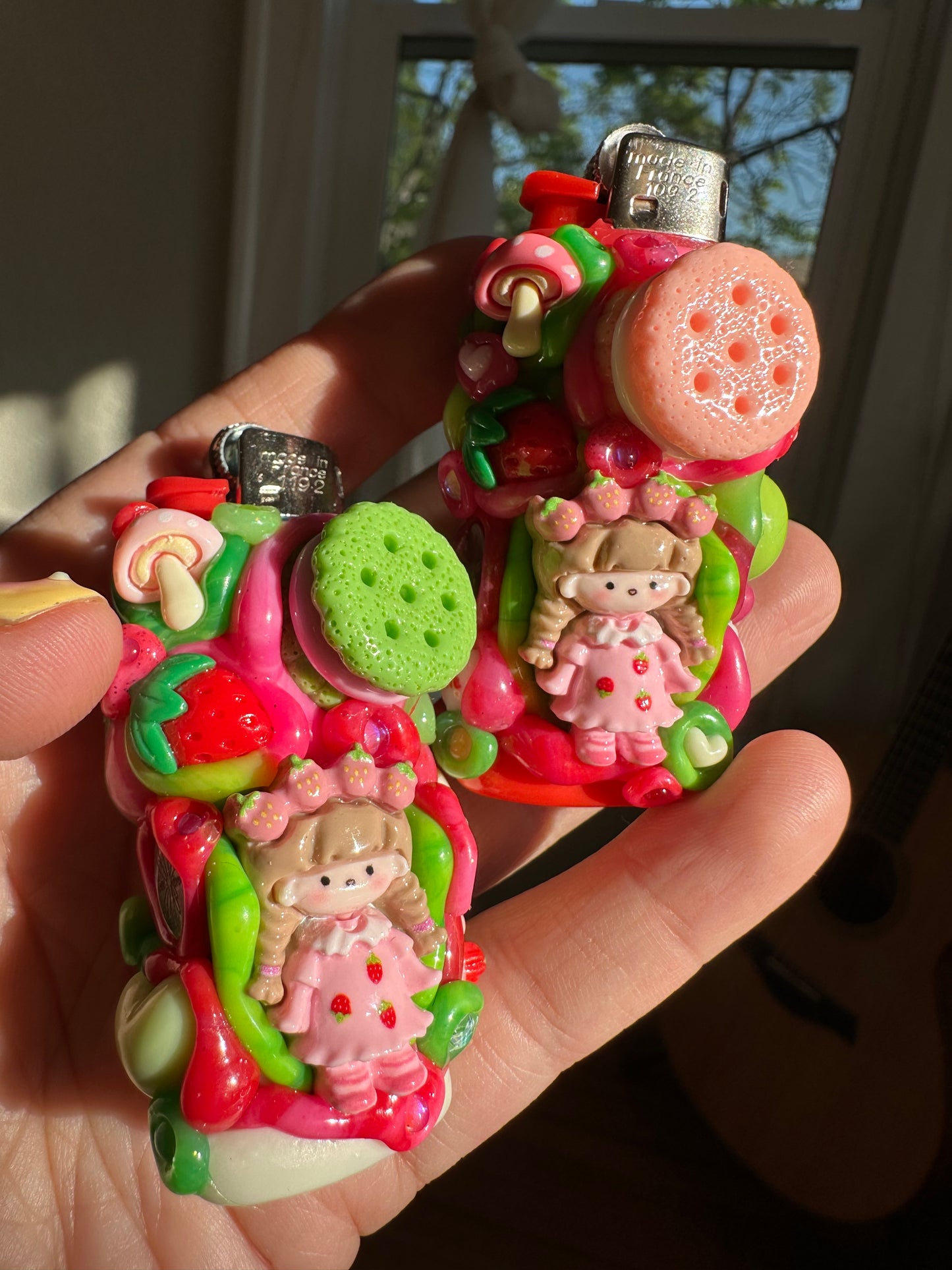 Juicy OOZE Pal – Strawberry Twins ✧ matcha & cream ✧ Mini Reusable Bic Lighter Case