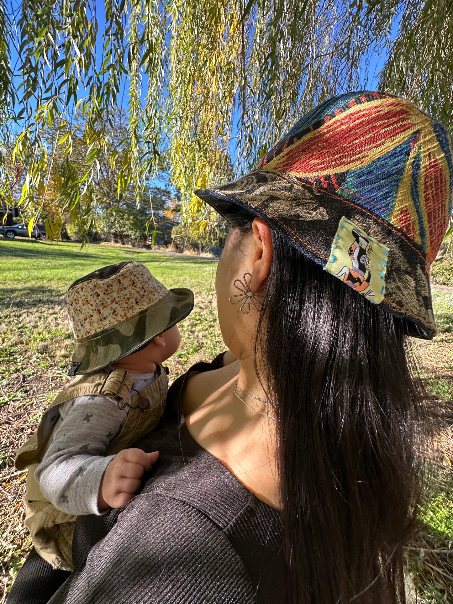SMALL//21"~ BUCKET HAT
