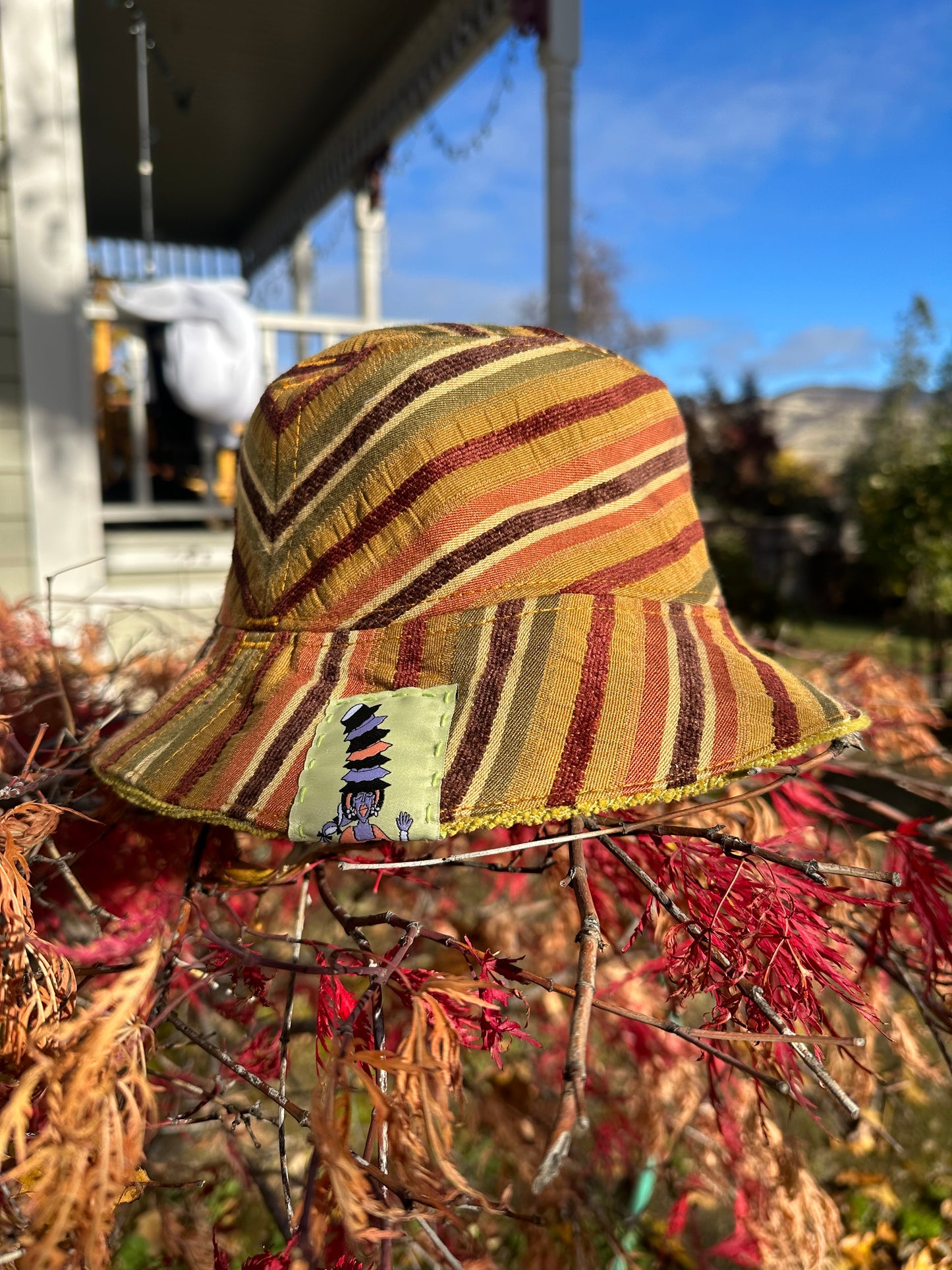 MEDIUM//22"~ BUCKET HAT
