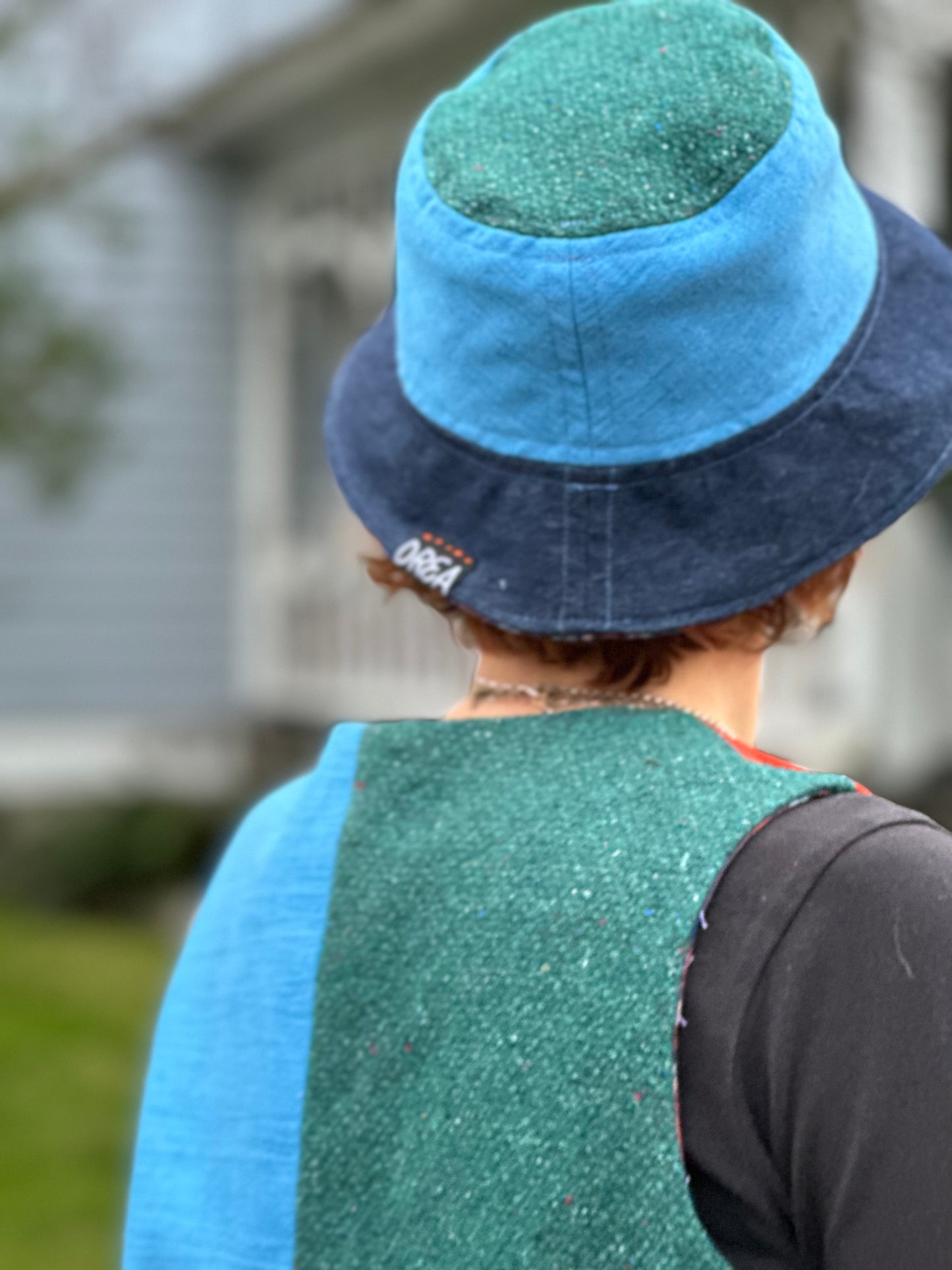 SMALL//21" ~ BUCKET HAT