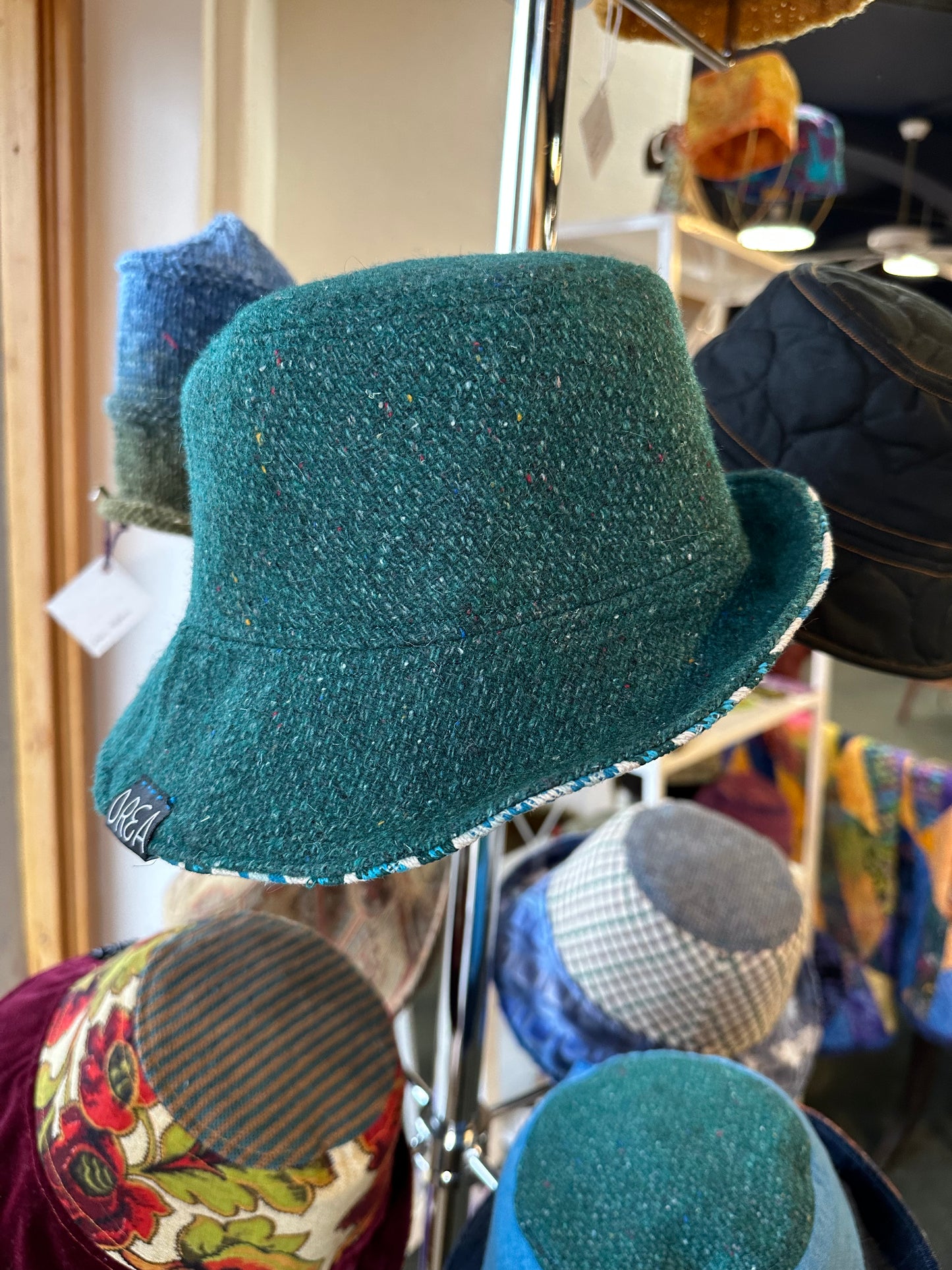 SMALL//21" ~ BUCKET HAT