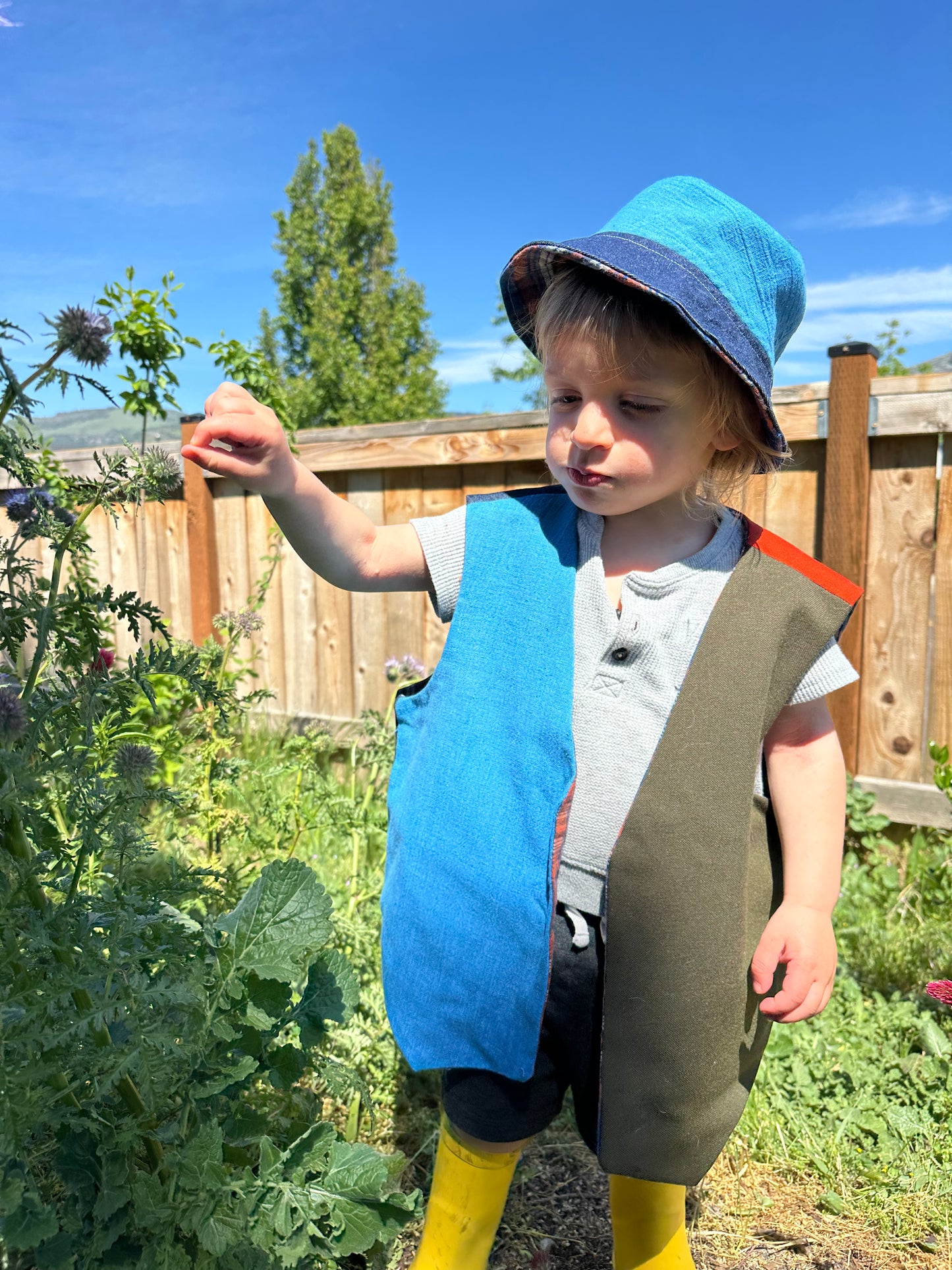 Kids Reversible Vest ~ 4T