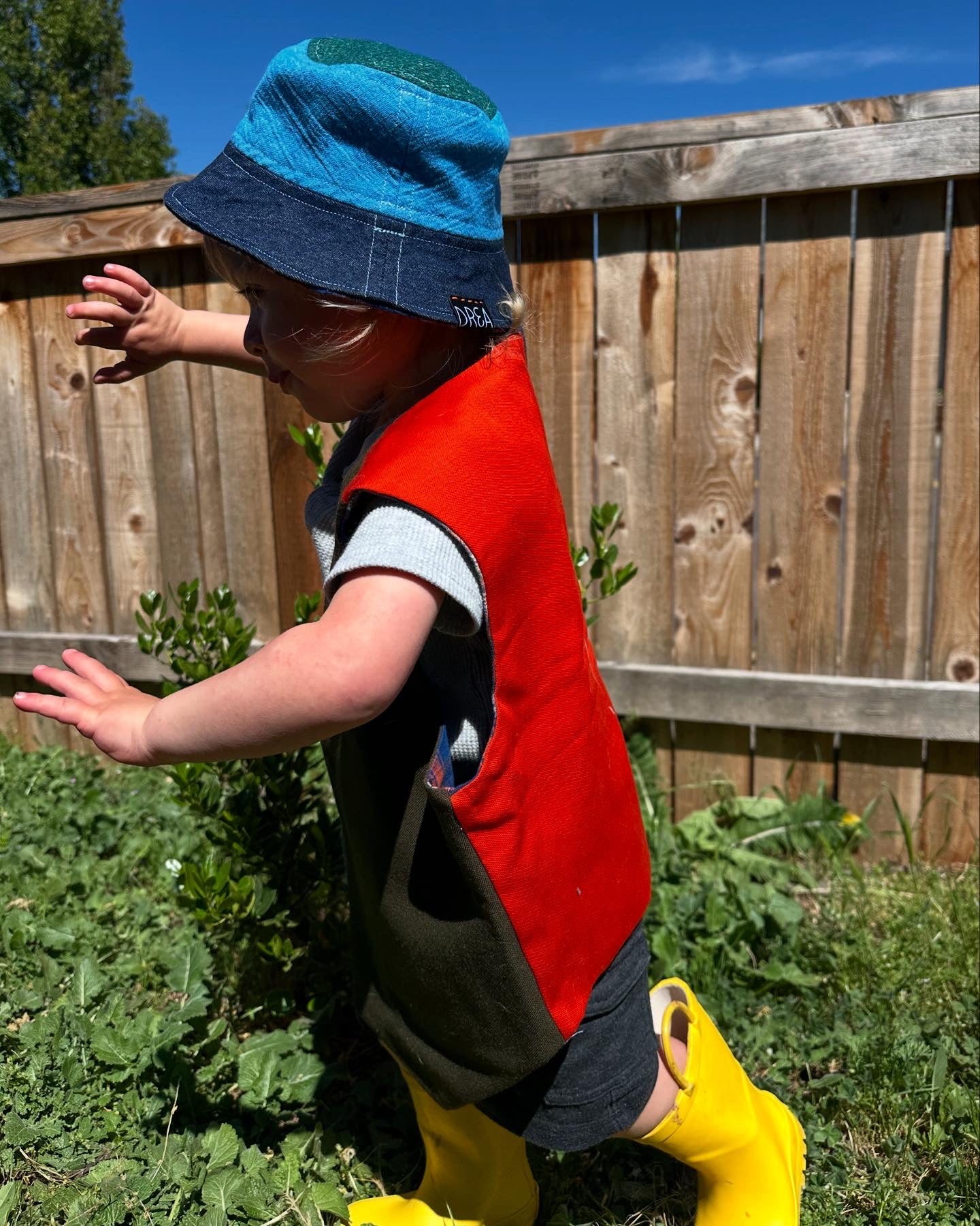 Kids Reversible Vest ~ 4T