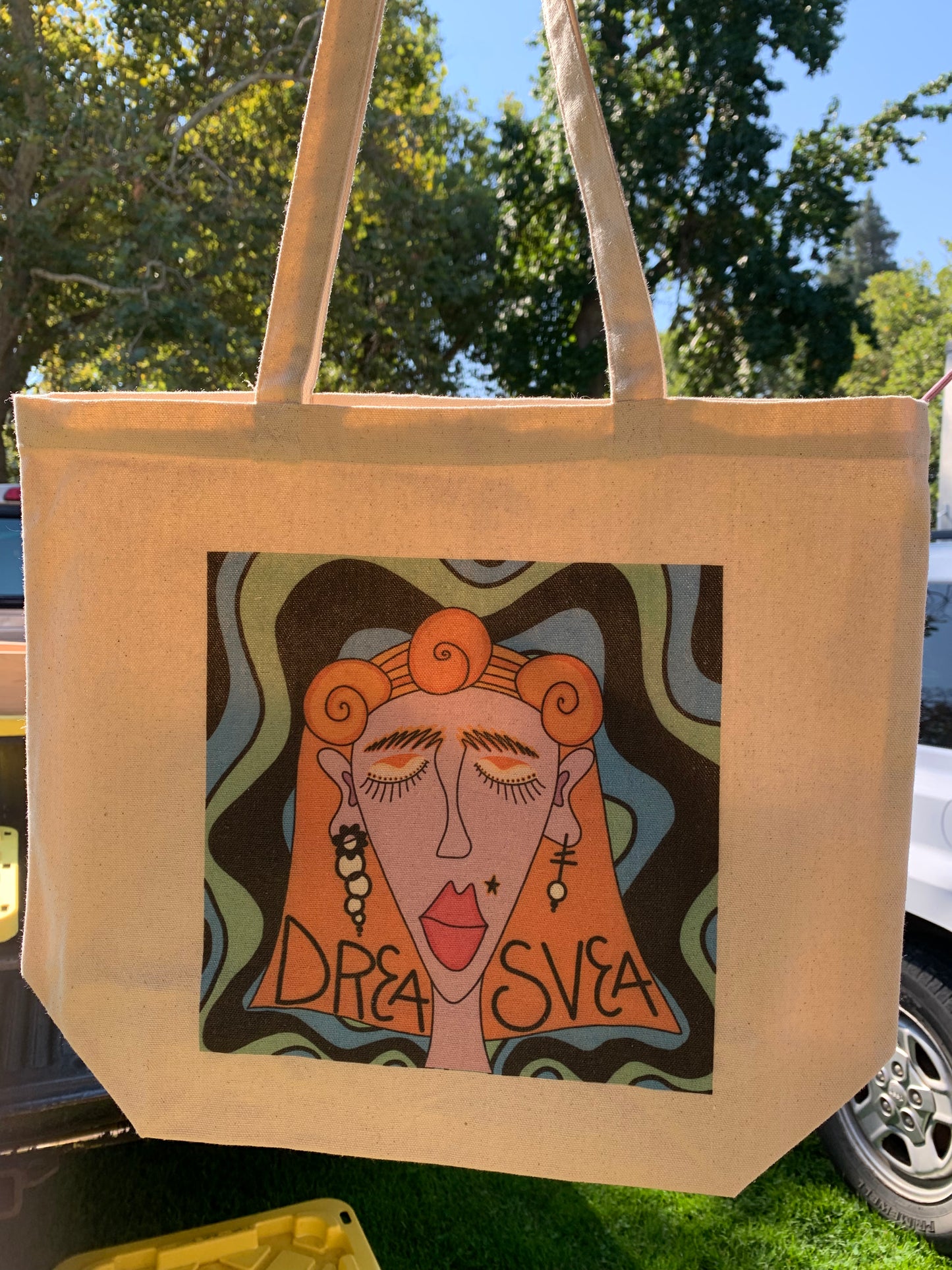 Cinnabun Tote