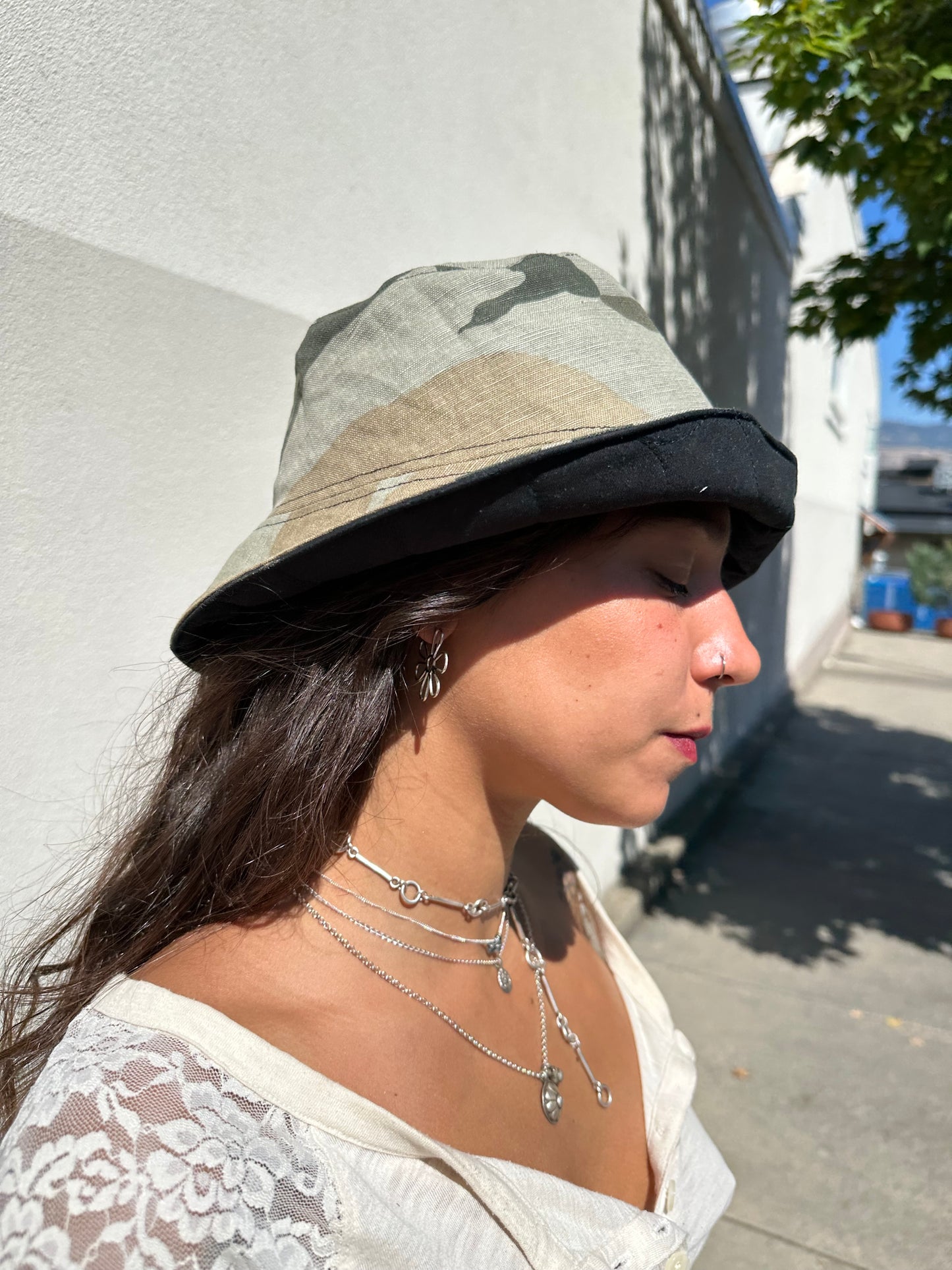 MEDIUM//22" ~ BUCKET HAT