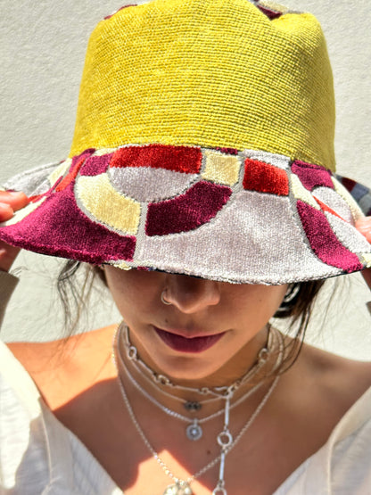 MEDIUM//22" ~ BUCKET HAT