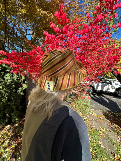 MEDIUM//22"~ BUCKET HAT