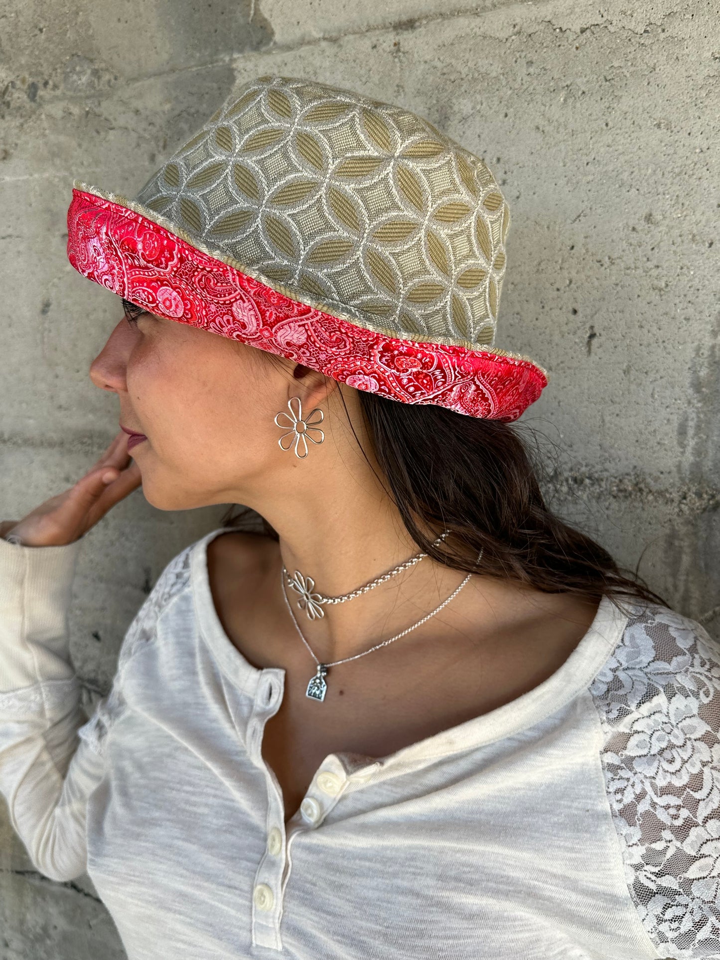 MEDIUM//22" ~ BUCKET HAT