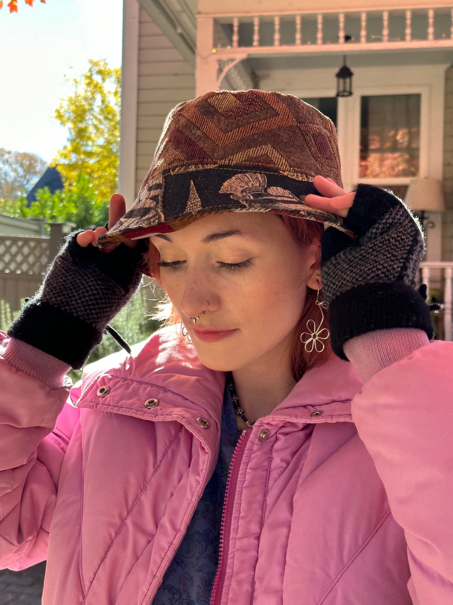 MEDIUM//22"~ BUCKET HAT
