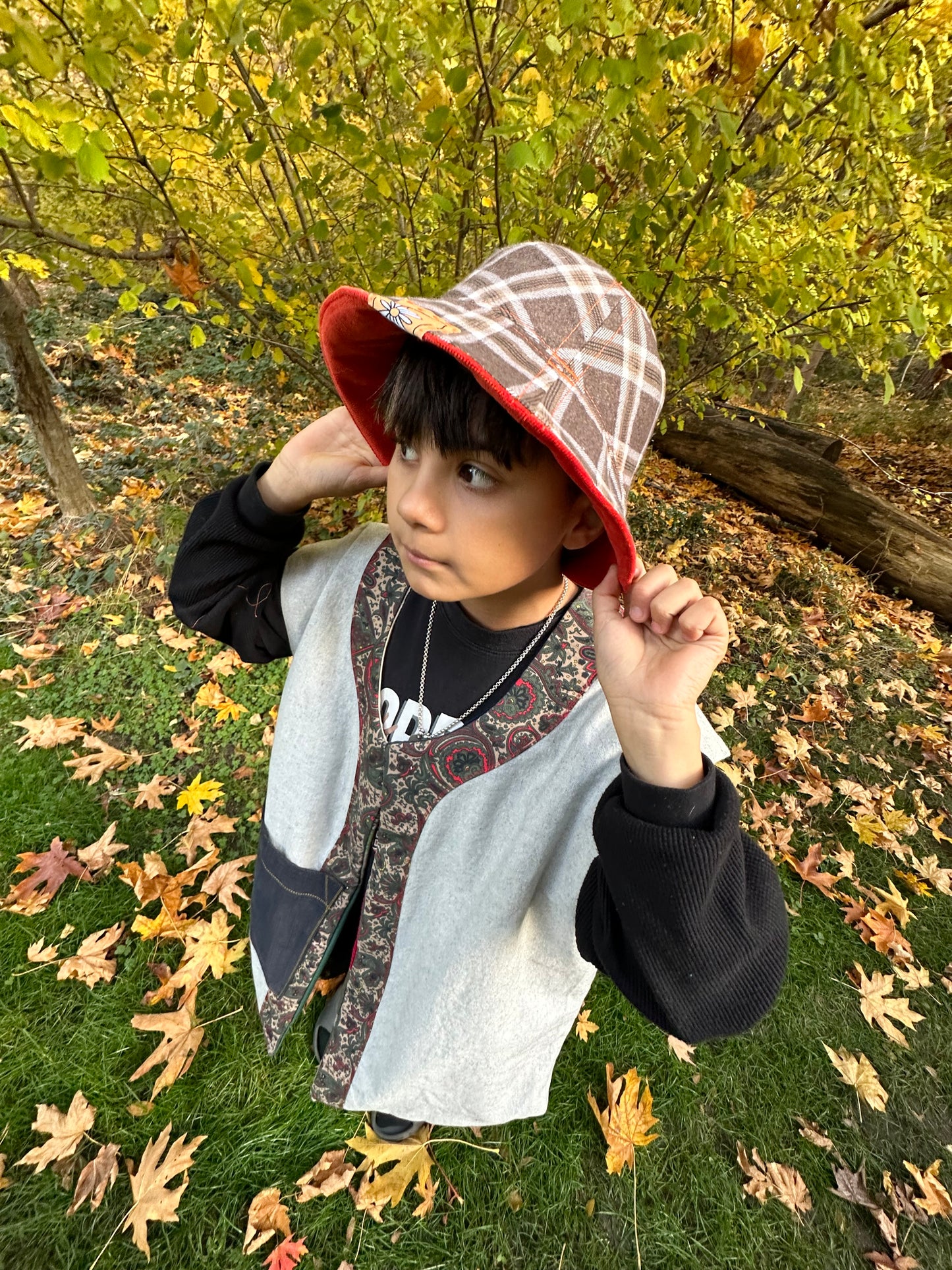 MEDIUM//22"~ BUCKET HAT