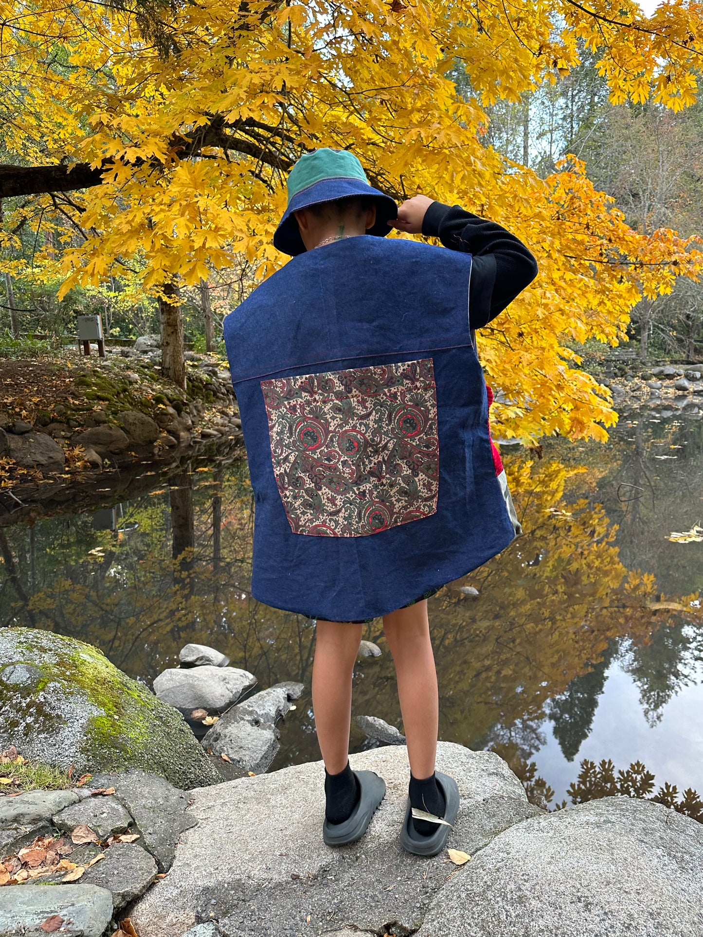 MEDIUM//22"~ BUCKET HAT