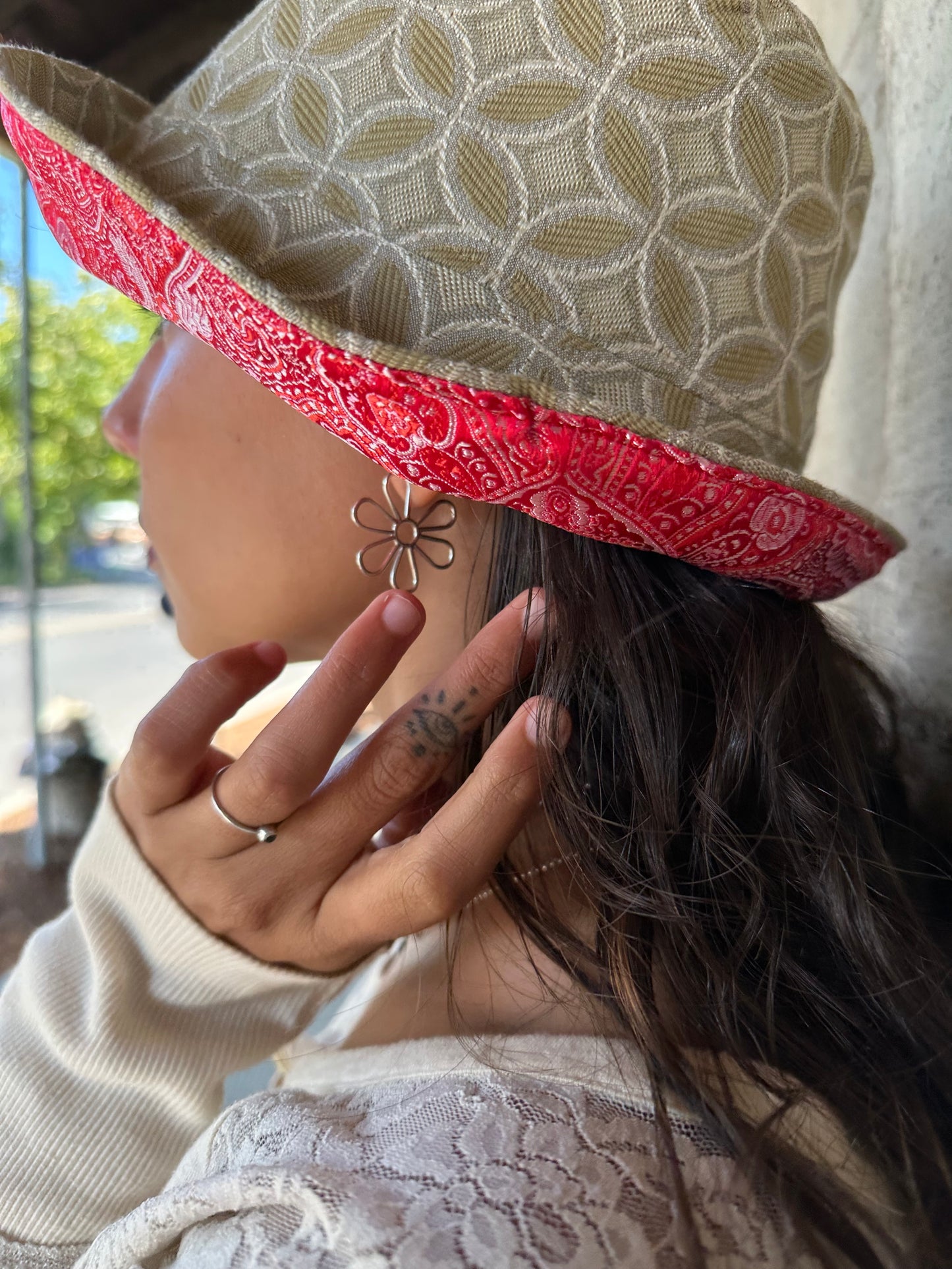 MEDIUM//22" ~ BUCKET HAT