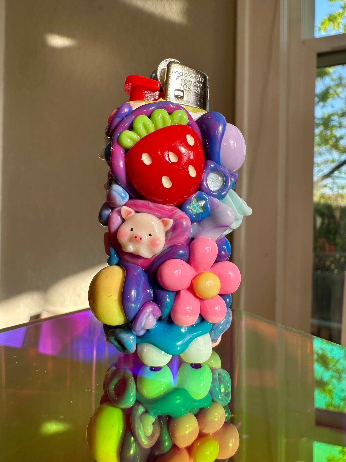 Juicy OOZE Pal –  Strawberry Twins ✧ pink & strawberry milk  ✧ Mini Reusable  Bic Lighter Case