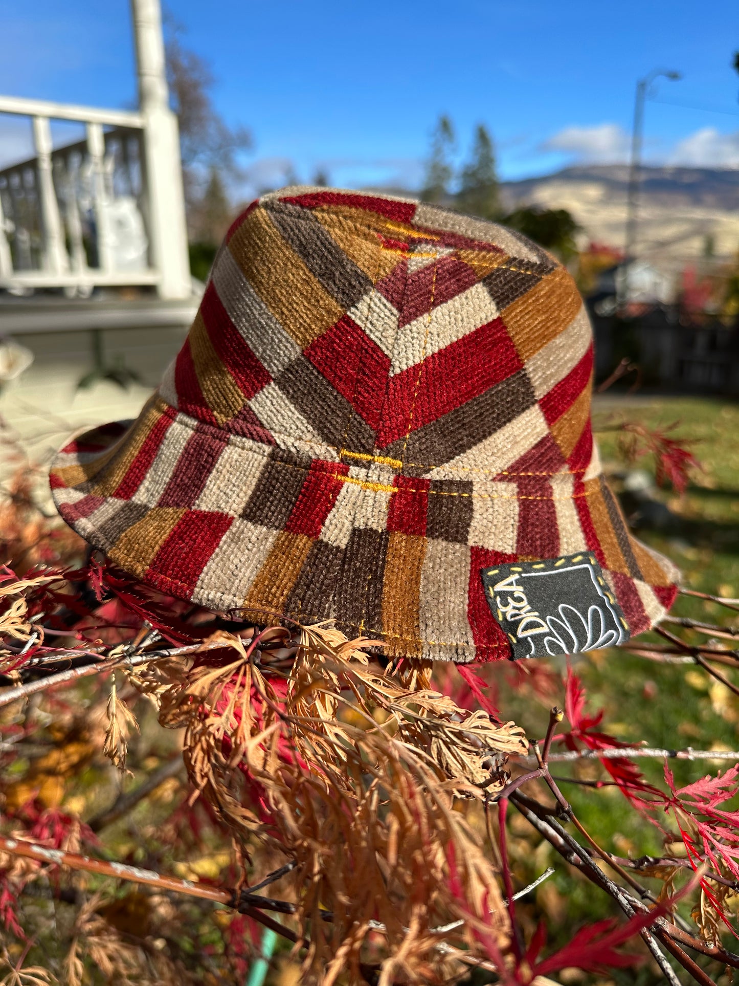 SMALL//21"~ BUCKET HAT