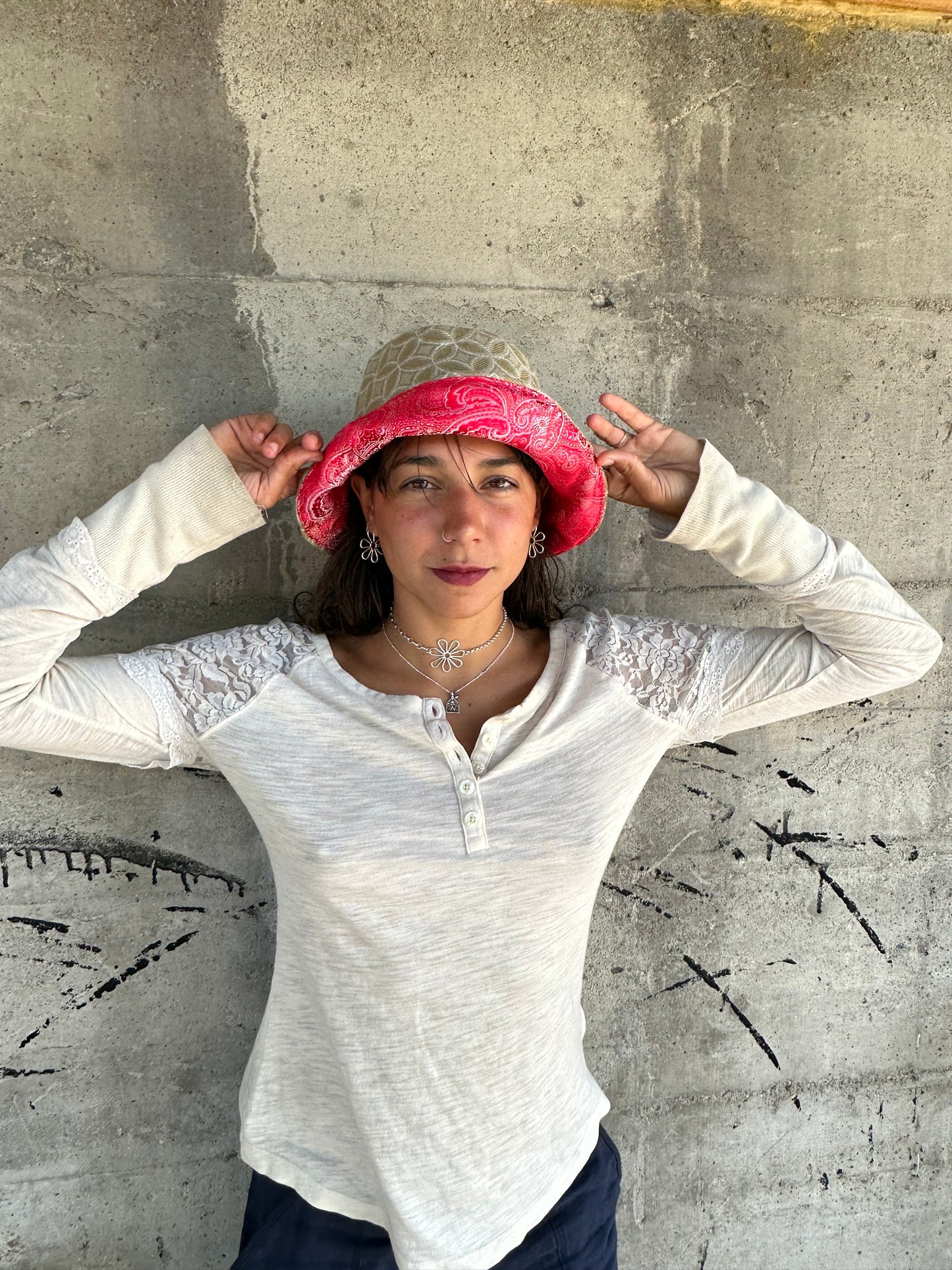 MEDIUM//22" ~ BUCKET HAT