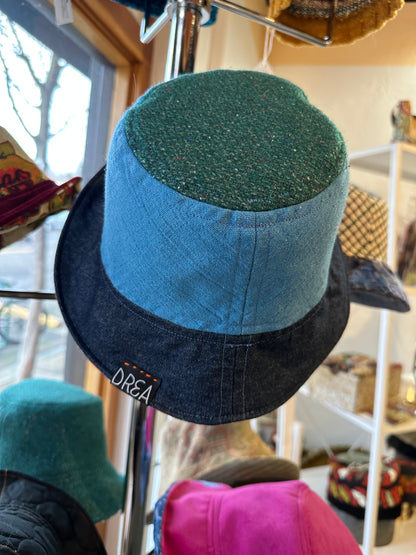 SMALL//21" ~ BUCKET HAT