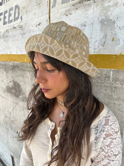 MEDIUM//22" ~ BUCKET HAT