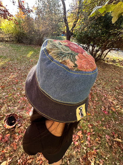 SMALL//21"~ BUCKET HAT