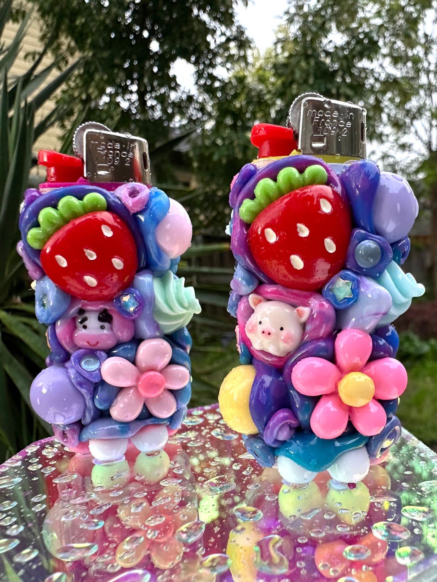 Juicy OOZE Pal –  Strawberry Twins ✧ pink & strawberry milk  ✧ Mini Reusable  Bic Lighter Case