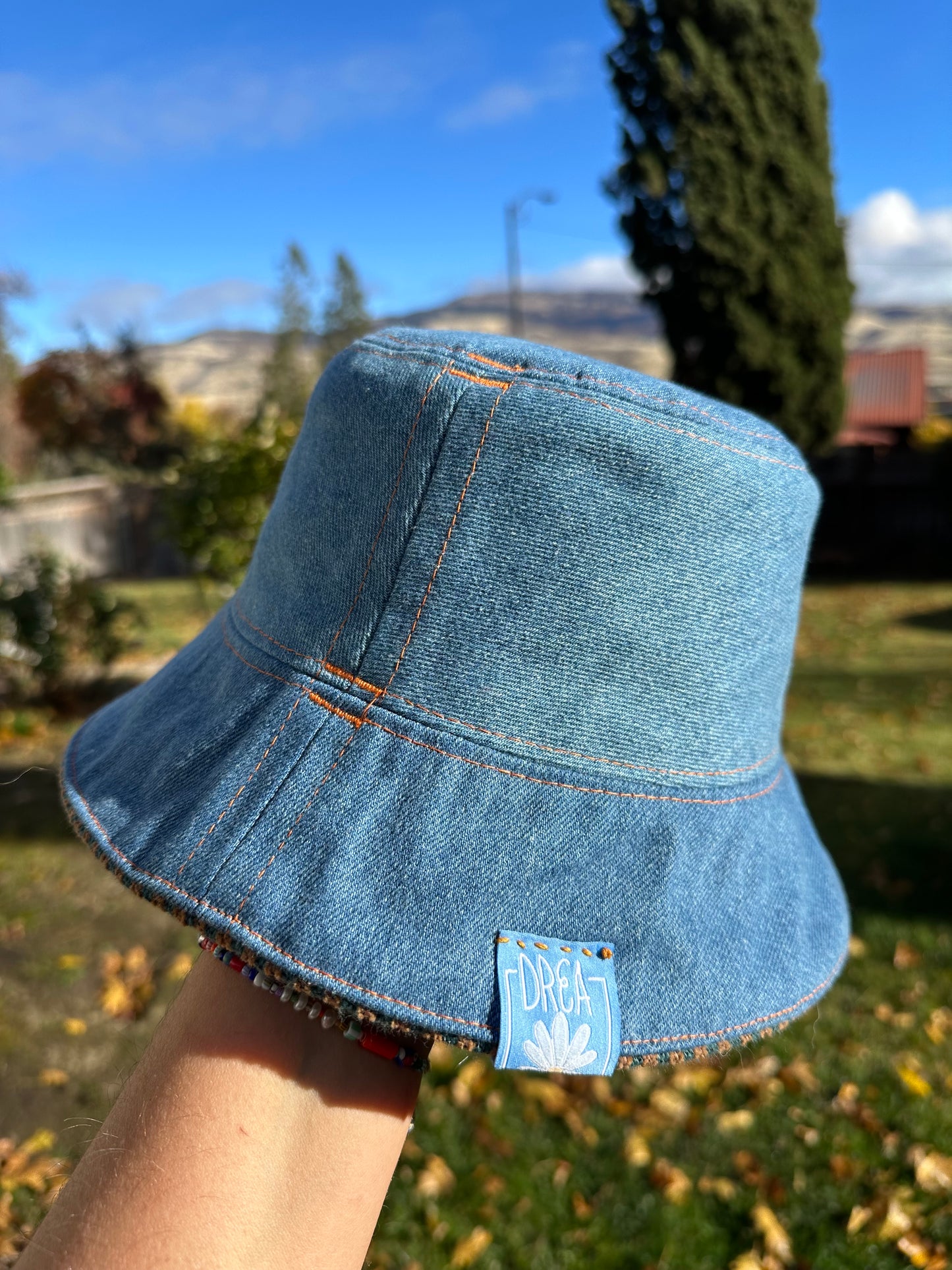 MEDIUM//22"~ BUCKET HAT