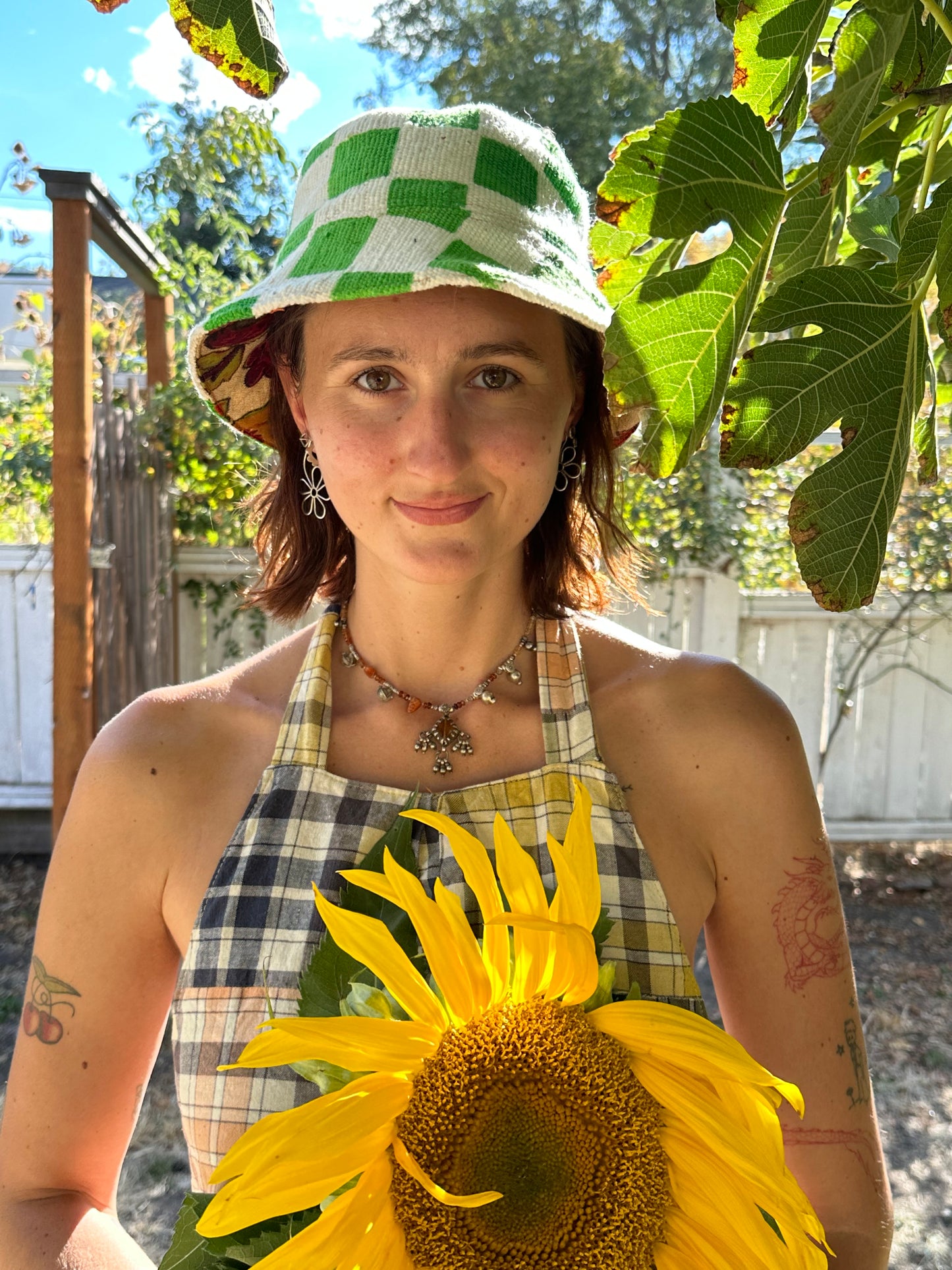 SMALL//21"~ BUCKET HAT