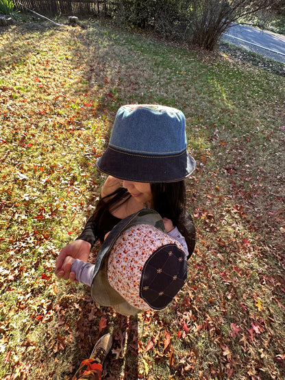 SMALL//21"~ BUCKET HAT