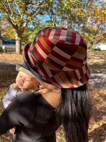 SMALL//21"~ BUCKET HAT
