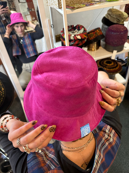 SMALL//21" ~ BUCKET HAT