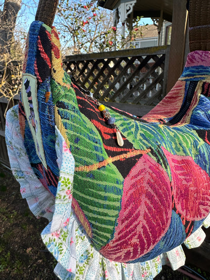 Median Lune (w/ruffle)