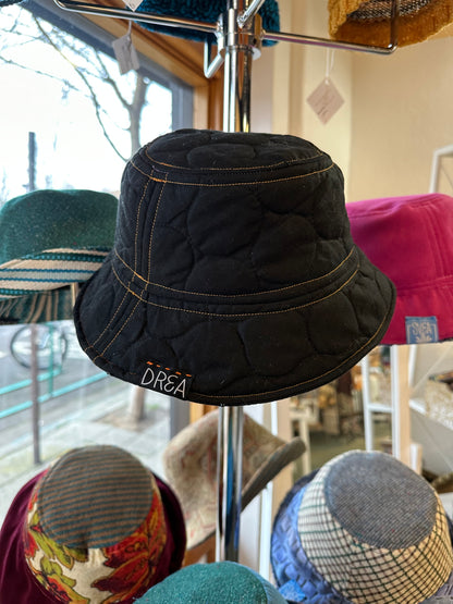 SMALL//21" ~ BUCKET HAT