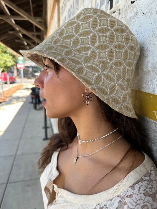 MEDIUM//22" ~ BUCKET HAT