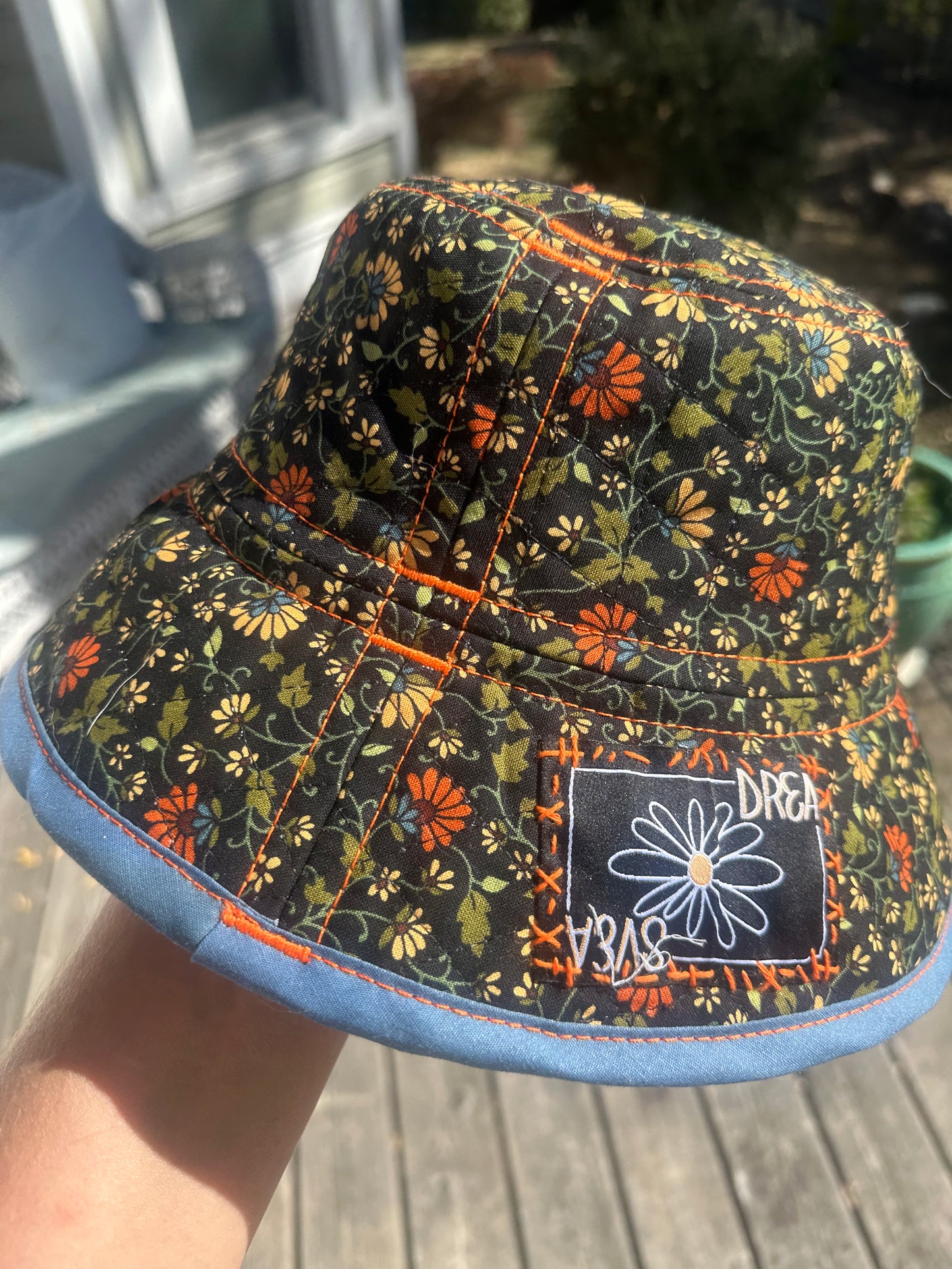MEDIUM//22" ~ BUCKET HAT