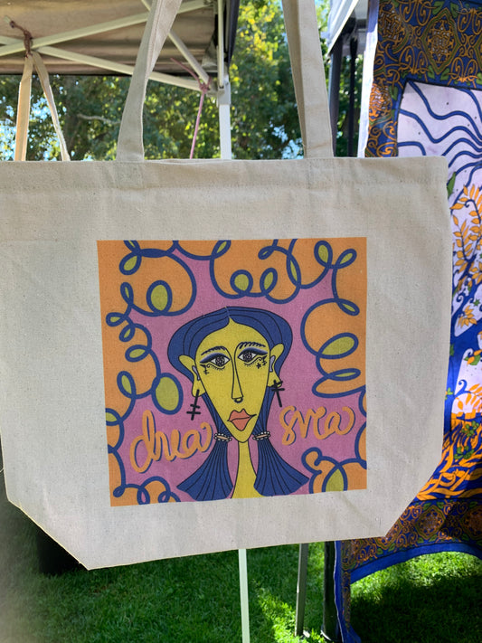 Naomi Tote