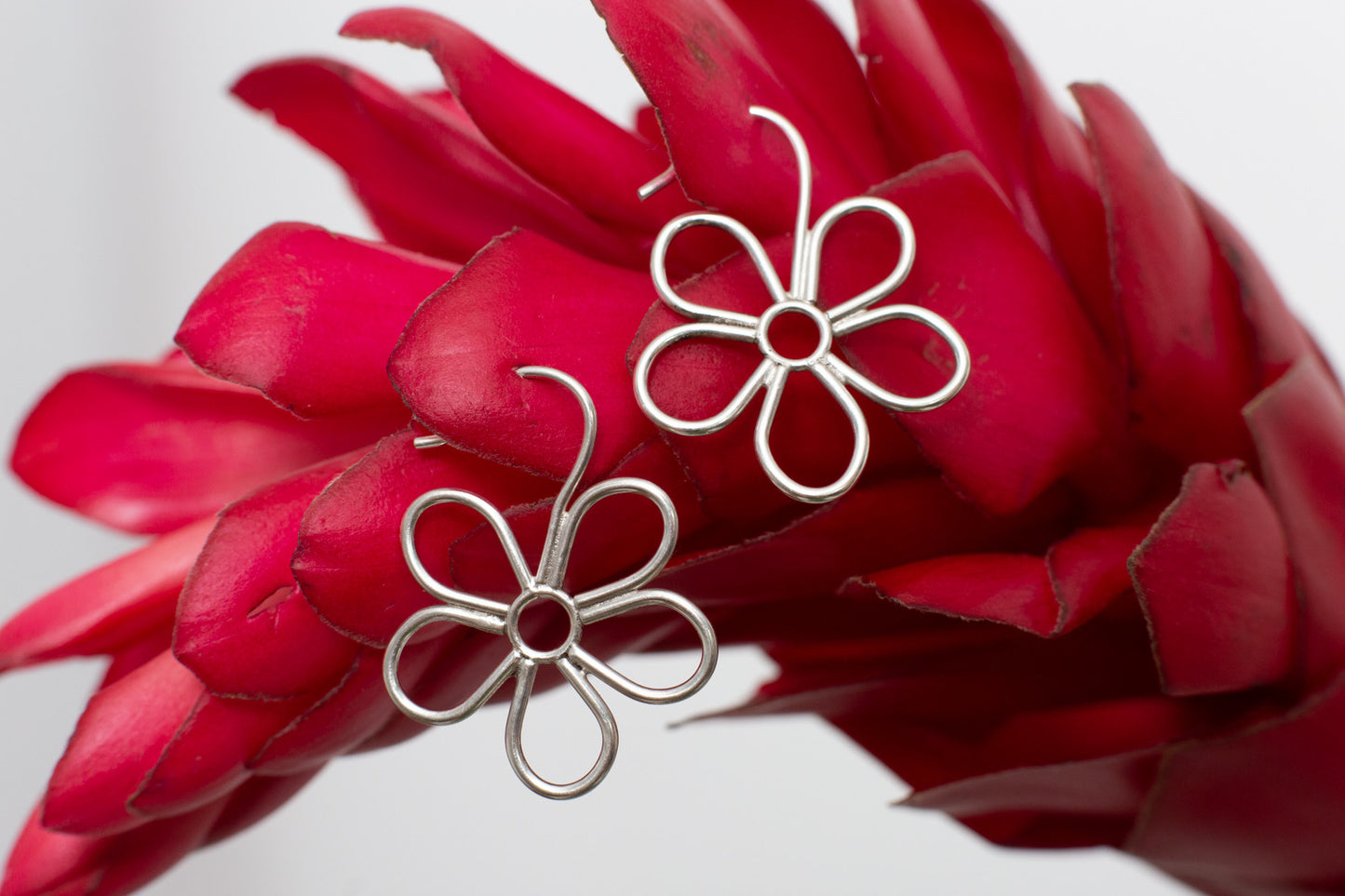 Cherub Daisy Hoops