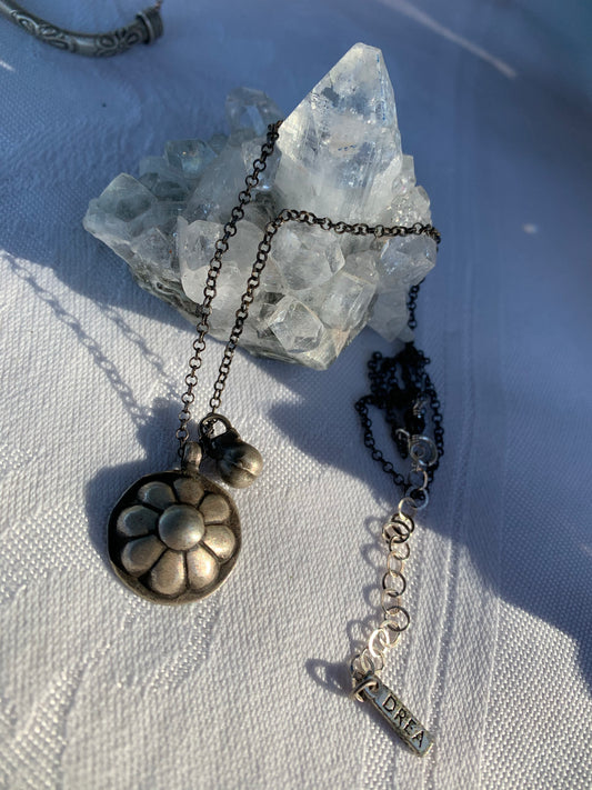 Lucky Daisy Necklace